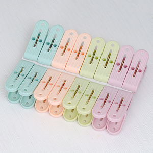 EVERSMILY Lot de 16 pinces <span class=keywords><strong>à</strong></span> <span class=keywords><strong>linge</strong></span> en plastique robuste et coloré de haute qualité pour séchage <span class=keywords><strong>à</strong></span> l'air libre - Product Image 1