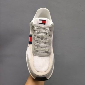 รองเท้ากีฬาลำลองผู้ชาย ระบายอากาศได้ดี หนังแท้และตาข่าย เหมาะสำหรับการเดินออกกำลังกาย เดินทาง และทำงาน - Product Image 3