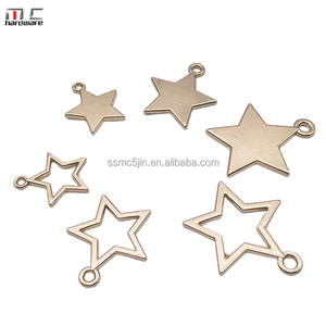 Phụ Kiện Của Phụ Nữ Vàng Ngôi Sao Nă<span class=keywords><strong>m</strong></span> Cánh <span class=keywords><strong>M</strong></span>ặt Dây Chuyền Nă<span class=keywords><strong>m</strong></span> Cánh Sao Sắt Trang Trí Kim Loại Và Kẽ<span class=keywords><strong>m</strong></span> Vòng Cổ Charms Dây Kéo <span class=keywords><strong>Puller</strong></span> - Product Image 1