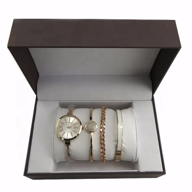 Relógio personalizado Com Pulseira Diferente Set Mulheres Pulseira Relógio De Pulso Senhoras Sorte Pulseira Relógio Relogio feminino Gift Set