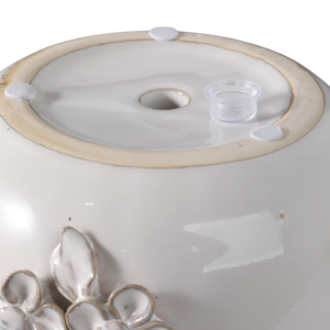 Vaso in Ceramica con Design Floreale Classico e Dettagli Floreali in Rilievo per Piante da Interno e Succulente - Product Image 6