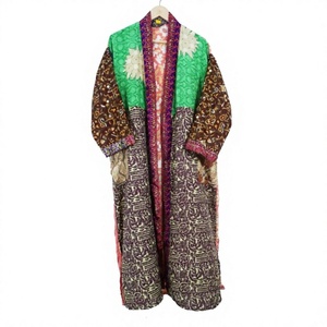 Robe de plage kimono vintage en patchwork 100% soie de sari, couvre-bikini, peignoir, tenue de bain, luxe, doux, sexy, séchage rapide, vente en gros - Product Image 1