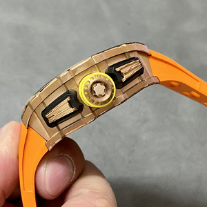 Reloj Deportivo de Edición Limitada RM011 con Caja de Fibra de Carbono, el Reloj Ideal para Atletas y Corredores - Product Image 5