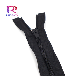 Haute Qualité No.5 Couleur Nylon Bande Couleur Vendre <span class=keywords><strong>au</strong></span> Mètre Nylon Zipper Roll 5 # Nylon Zipper pour Sac - Product Image 5