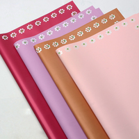 Kertas Kado Kerajinan Daur Ulang Grosir Motif Bunga Daisy Korea Tahan Air Desain Buket Bunga untuk Hadiah Hari Valentine