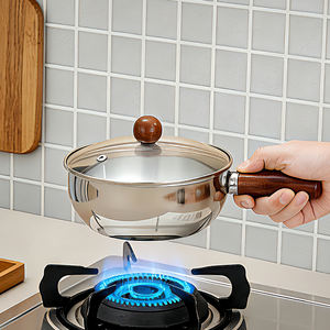<span class=keywords><strong>Mini</strong></span>-cocotte moderne <span class=keywords><strong>en</strong></span> acier inoxydable 304 avec poignée <span class=keywords><strong>en</strong></span> noyer, <span class=keywords><strong>pot</strong></span> à lait japonais, capacité 600 ml, couvercle <span class=keywords><strong>en</strong></span> verre trempé, compatible lave-vaisselle - Product Image 4