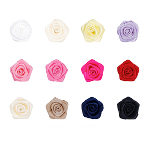 Toptan Özel El Yapımı Krem Rengi Saten Kurdele <span class=keywords><strong>Mini</strong></span> Çiçek Kumaş Güller Gelinlik Süsleme ve Giysi Aksesuarları için - Product Image 1