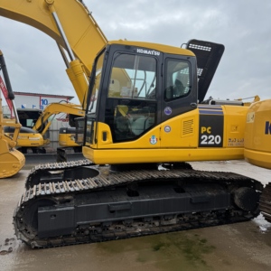 Excavadora Hidráulica Komatsu PC220-8 Usada en Venta, Motor Original, Pocas Horas de Uso, para Construcción de Carreteras, Minería y Alquiler - Product Image 2