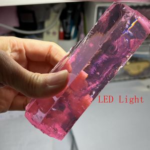 Piedra de Circonia Cúbica Rosa Claro sin Cortar para Tallado de Gemas - Product Image 6