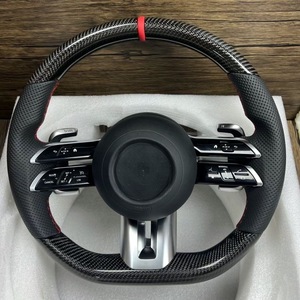 Volant de course personnalisé en fibre de carbone avec éclairage LED de changement de vitesse et cuir perforé pour <span class=keywords><strong>Mercedes</strong></span> Benz W205 W213 C63 <span class=keywords><strong>AMG</strong></span> - Product Image 1