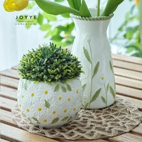 Vas Keramik JOYYE Motif Daisy Custom Embossed, Dilukis Tangan, Gaya Farmhouse, Vas Bunga Meja, Dekorasi Rumah