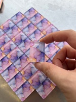 Tuiles de Mahjong Américaines Modernes de Luxe Violettes - Tuiles Artistiques en Acrylique Sculptées à Motifs Floraux, Dos en Marbre Violet Aquarelle