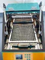 Incubateur-agitateur de paillasse réfrigéré YSANQ TYC-ZL-80L-AC / 4-60 ℃   Armoire de chauffage et de refroidissement orbitale à agitation / ±0.1 ℃   Précision de température/20-300 tr/min