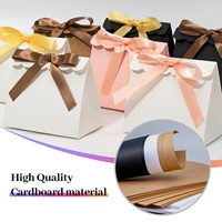 Boîte d'emballage cadeau de Noël, pliable triangulaire, logo estampé à chaud en or, sac d'emballage portable pour bijoux et cosmétiques