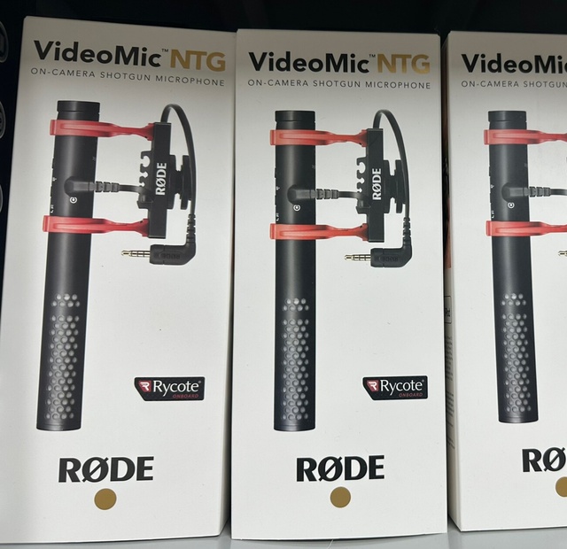Rode VideoMic NTG On-Camera Shotgun Microphone Use It As a Desktop USB Mic for Podcasting, Gaming, Voice Calls and More