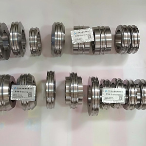 Rouleaux de formage en acier au tungstène 022 pour matrices d'emboutissage métallique, applications électriques et électroniques - Product Image 1