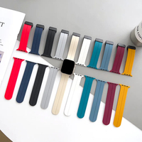 Accessoires Bracelet de montre en silicone souple magnétique à maillons en silicone de 20 mm 22 mm pour Apple Iwatch Ultra 2 49 mm