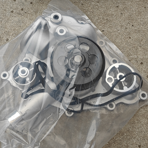 Pompe à eau électrique de liquide de refroidissement de moteur de voiture de prix de gros 4792838AB 4792838AA pour Chrysler JEEP Dodge pièces de rechange automatiques de haute qualité - Product Image 1