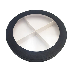 Boîte cadeau ronde rigide en carton biodégradable de luxe pour chocolat et fraises, avec finition mate - Product Image 4