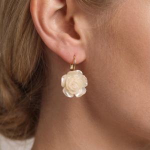 Подарочный набор ювелирных украшений премиум-класса ко Дню святого Валентина: колье в форме сердца для женщин, модные позолоченные серьги-подвески с жемчугом и стразами - Product Image 3