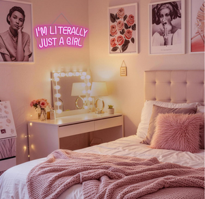 Panneau néon « I'M Literally Just a Girl » en rose, panneau LED néon pour décoration murale - Product Image 6