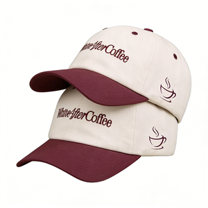 Cappellino da Baseball Personalizzato Non Strutturato a 6 Pannelli in Cotone Unisex Crema Bordeaux Bicolore con Lettera Immagine e Fibbia in <span class=keywords><strong>Rame</strong></span> Argento Perlato - Product Image 1
