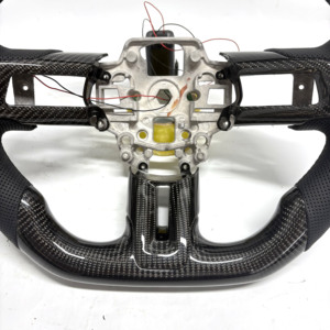 พวงมาลัยคาร์บอนไฟเบอร์ LED สำหรับรถฟอร์ด มัสแตง จีที วี6 อีโคบูสต์ เชลบี จีที350 จีที500 ปี 2015 2016 2017 2018 2019 2020 2021 2022 2023 - Product Image 6