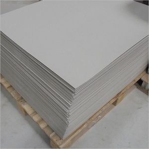 Cartón Gris Reciclado Ecológico, Lámina de Cartón Gris de 700x1000 con Superficie Lisa para Embalaje - Product Image 1