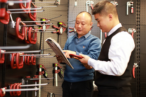 19mm 구멍 A3 강철 및 <span class=keywords><strong>PVC</strong></span> 커버 메트릭 홀드 다운 퀵 릴리즈 목공용 테이블 클램프 - Product Image 6