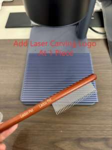 Pettine Districante con Manico in Legno per Toelettatura Animali, con Denti Lunghi e Corti in Acciaio Inox, Rimuovi Pelo per Cani e Gatti - Product Image 2