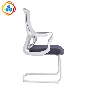 Chaise de bureau ergonomique à dossier mi-haut en maille avec base cantilever – Soutien lombaire moderne pour bureau à domicile, salle de réunion, réception, pliable - Product Image 5