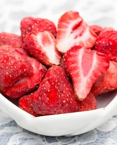 Commercio all'ingrosso della fabbrica <span class=keywords><strong>100</strong></span>% fragole liofilizzate organiche Pure naturali <span class=keywords><strong>100</strong></span>% fornitura di rinfuse di frutta liofilizzata biologica - Product Image 4