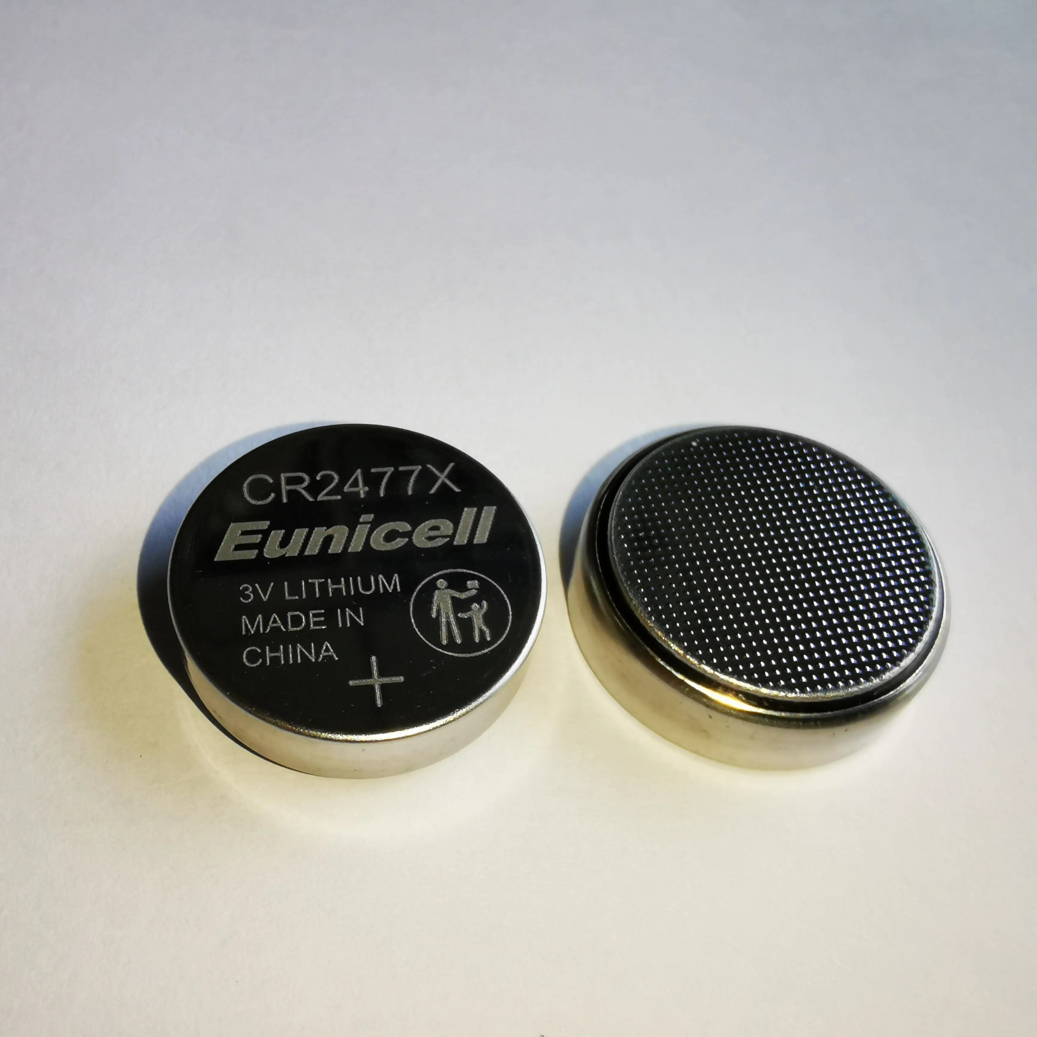 Lampe de poche led pile bouton pile lithium 3v CR2477 cr2032 avec haute qualité