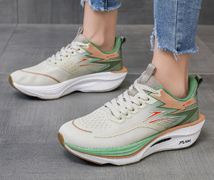 Black Knight Nuove Sneakers da Uomo Tomaia Chiusa in Rete Quadrata Intersuola in EVA Impermeabili Antivento Suola Spessa Casual da Lavoro Stile Daddy - Product Image 6