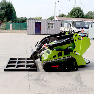 Mini-chargeuse sur chenilles homologuée EPA CE, moteur diesel Honda, capacité de la benne de 0,2 m3, pompe à moteur à pression nominale de 17 MPa - Product Image 4