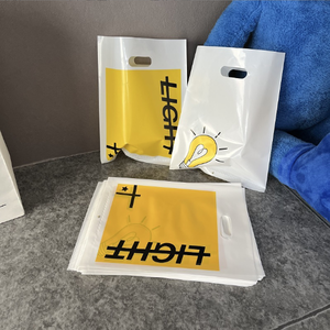 Sacchetti di Plastica a Quattro Dita StellaLou con Logo Personalizzato, Buste per Asporto, Sacchetti Regalo per Gioielli di Tendenza - Product Image 3