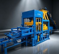 Machine à briques robuste avec système de pressage durable pour la fabrication de matériaux de construction commerciaux