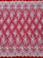 Tissu de luxe en dentelle à motif floral symétrique, perles tubulaires, bordure festonnée et maille cils pour robes de mariée et de soirée