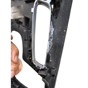 Repuesto para <span class=keywords><strong>Mercedes</strong></span>-Benz: Kit de molduras interiores de fibra de carbono para el marco y panel del salpicadero central de las puertas, compatible con los modelos W238, <span class=keywords><strong>E220</strong></span>, E320, E200 - Product Image 2
