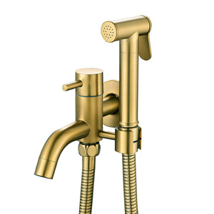 Zhuojue multifonctionnel en laiton simple vadrouille à <span class=keywords><strong>eau</strong></span> froide pistolet <span class=keywords><strong>de</strong></span> pulvérisation pressurisé moderne pour costume <span class=keywords><strong>de</strong></span> <span class=keywords><strong>femme</strong></span> balcon salle <span class=keywords><strong>de</strong></span> bain toilettes - Product Image 5