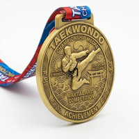 Médaille de récompense de Taekwondo en alliage de zinc massif, or mat, en relief 3D, personnalisée en gros pour les tournois d'arts martiaux