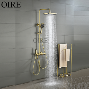 Ensemble <span class=keywords><strong>de</strong></span> douche thermostatique CE Classic avec <span class=keywords><strong>jet</strong></span> <span class=keywords><strong>pluie</strong></span>, finition laiton brossé doré, système d'affichage numérique Soft Piano, <span class=keywords><strong>robinet</strong></span> <span class=keywords><strong>de</strong></span> salle <span class=keywords><strong>de</strong></span> bain - Product Image 1