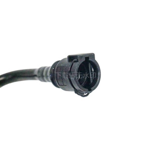 ท่อน้ำหล่อเย็น BMW 17128602599 ท่อหม้อน้ำพลาสติกสำหรับเปลี่ยนเทอร์โมสตัทเครื่องยนต์ - Product Image 2