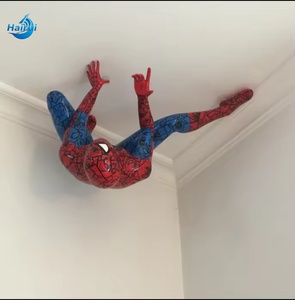 Statue en résine de fibre de verre personnalisée de <span class=keywords><strong>super</strong></span>-<span class=keywords><strong>héros</strong></span> d'anime classique, grande taille, <span class=keywords><strong>Marvel</strong></span> Spider-Man, écologique, faite à la main, style sportif - Product Image 2