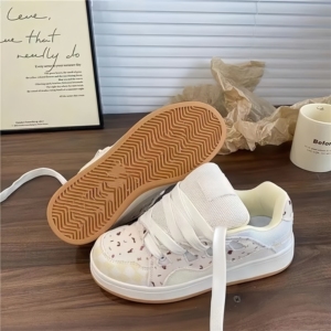 Nuove Scarpe Sportive Casual da Donna 2026 con Suola Spessa e Stampa a Pois - Bianche e Divertenti, Modello Basso, Ideali per l'Uso Quotidiano - Product Image 4