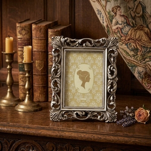 <span class=keywords><strong>Cornice</strong></span> Portafoto in Resina Traforata Stile Antico, <span class=keywords><strong>Cornice</strong></span> Vittoriana <span class=keywords><strong>Dorata</strong></span> Effetto Invecchiato Shabby Chic per Ritratti, Matrimoni, Regali Nuziali - Product Image 6