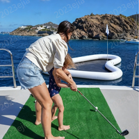 Yacht de golf flottant avec cible flottante, parcours de golf aquatique gonflable pour les divertissements marins et les fêtes