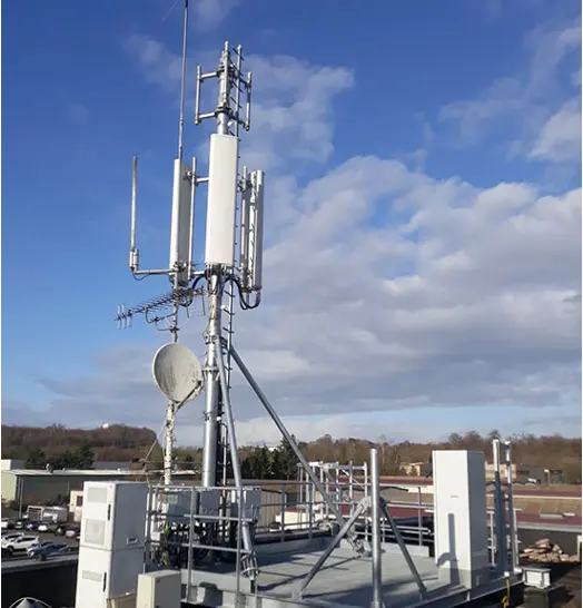 9 m 10 m 12 meter GSM-Antenne Telekommunikationsdach-Turm Typ Draht einzelrohrmast