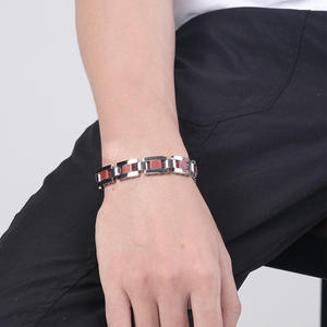 Pulsera de cadena de platino con dijes y logotipo personalizado, de madera para <span class=keywords><strong>hombre</strong></span>, de alta calidad, novedad <span class=keywords><strong>2022</strong></span>, al por mayor - Product Image 5