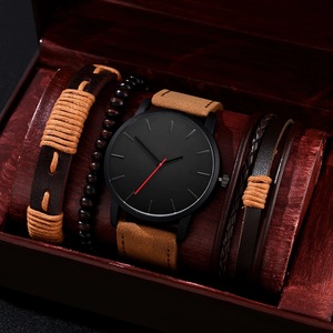 Mode hommes montres à Quartz <span class=keywords><strong>bracelet</strong></span> en <span class=keywords><strong>cuir</strong></span> Simple 44mm cadran <span class=keywords><strong>Bracelet</strong></span> 4 pièces ensemble <span class=keywords><strong>montre</strong></span> hommes accessoires achat en vrac - Product Image 2